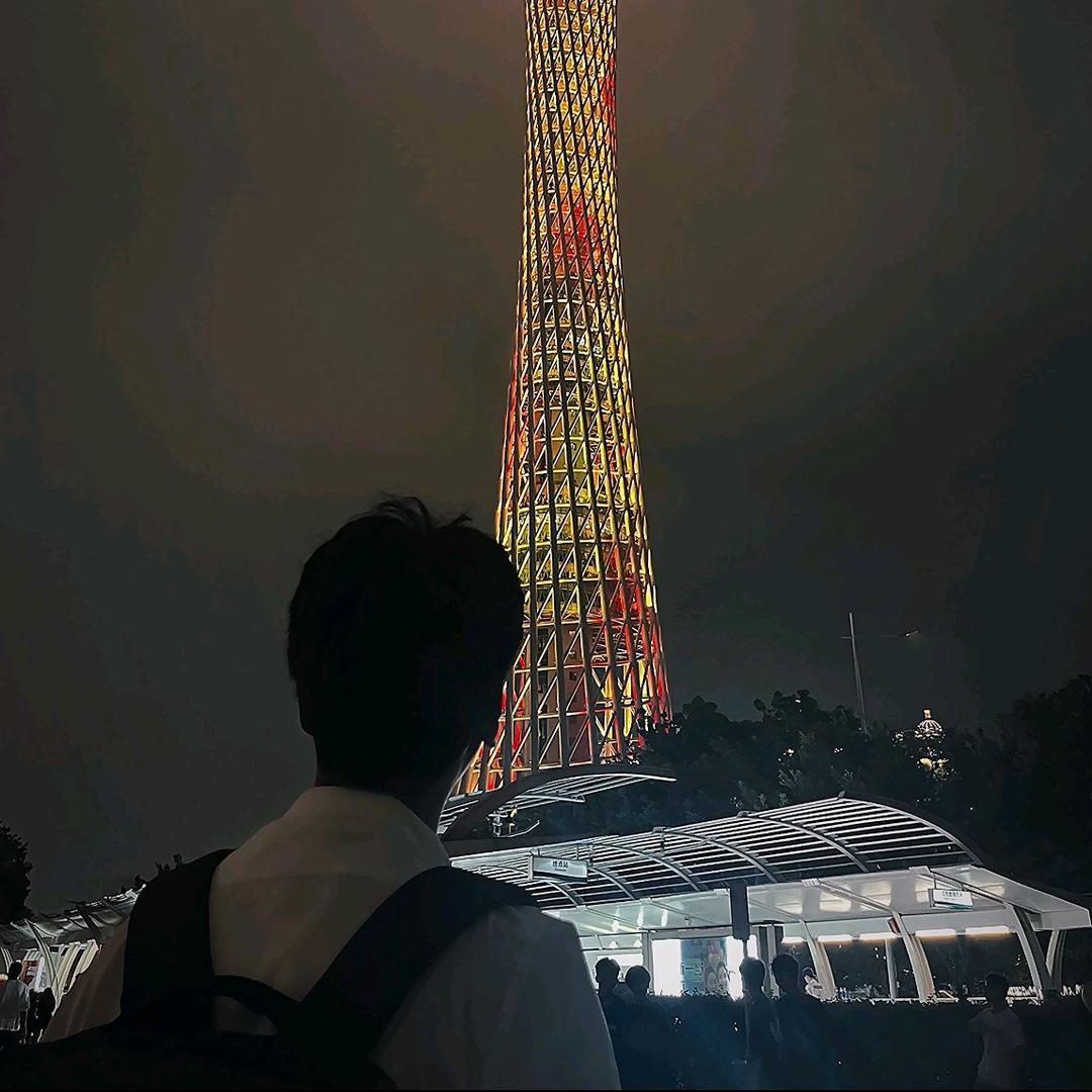 她说她爱沪上阿姨