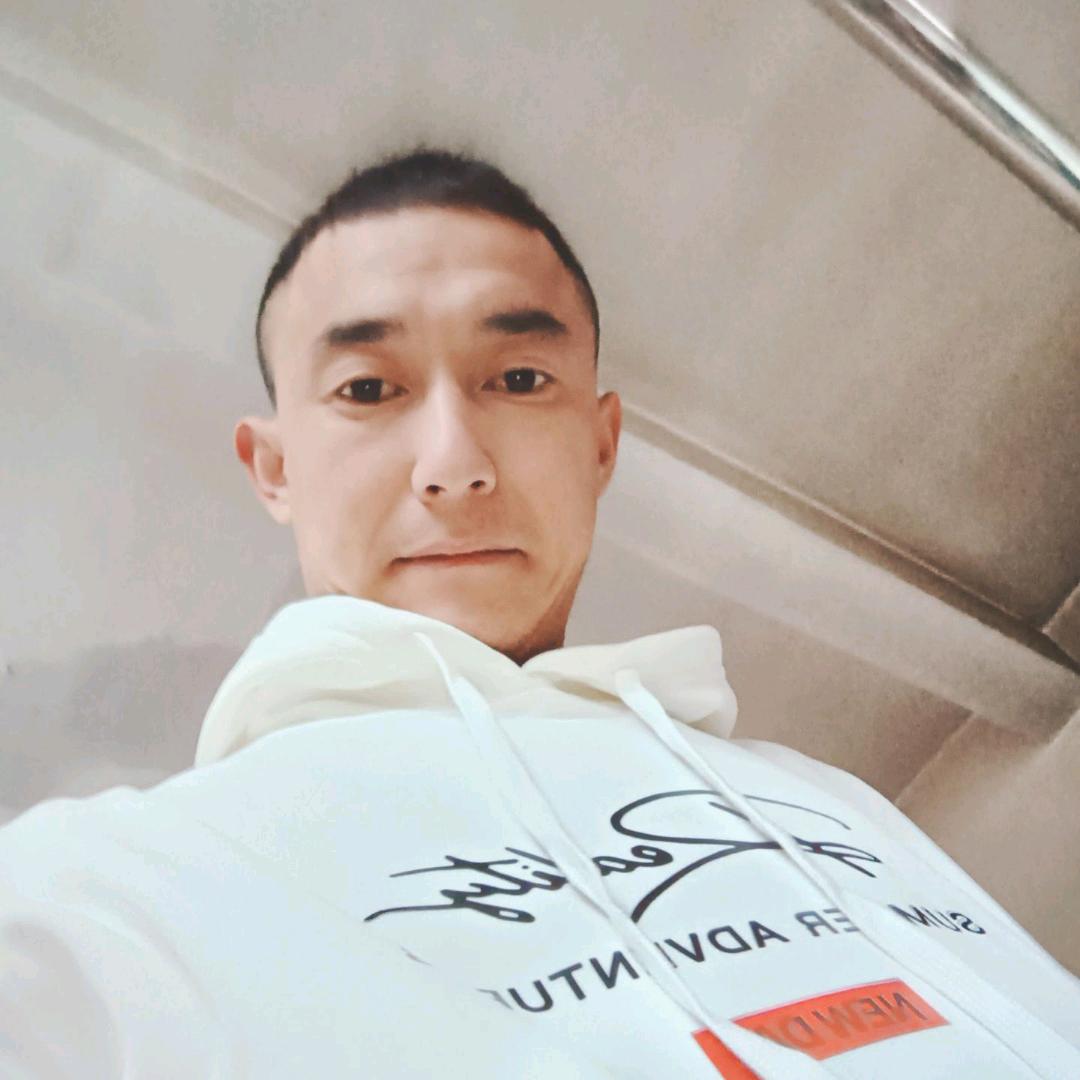 小崔