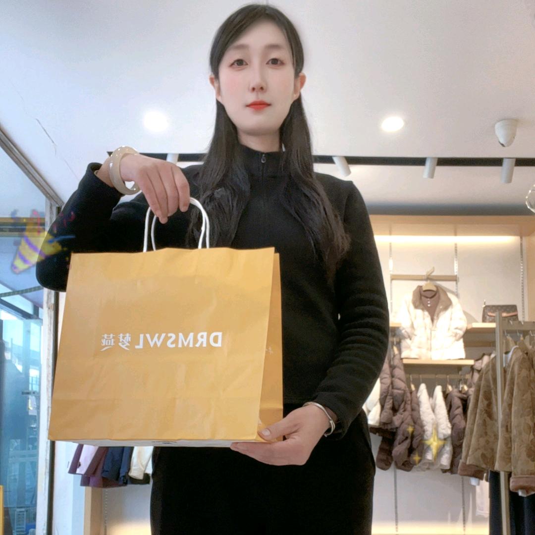 梦燕小蔡爱穿搭