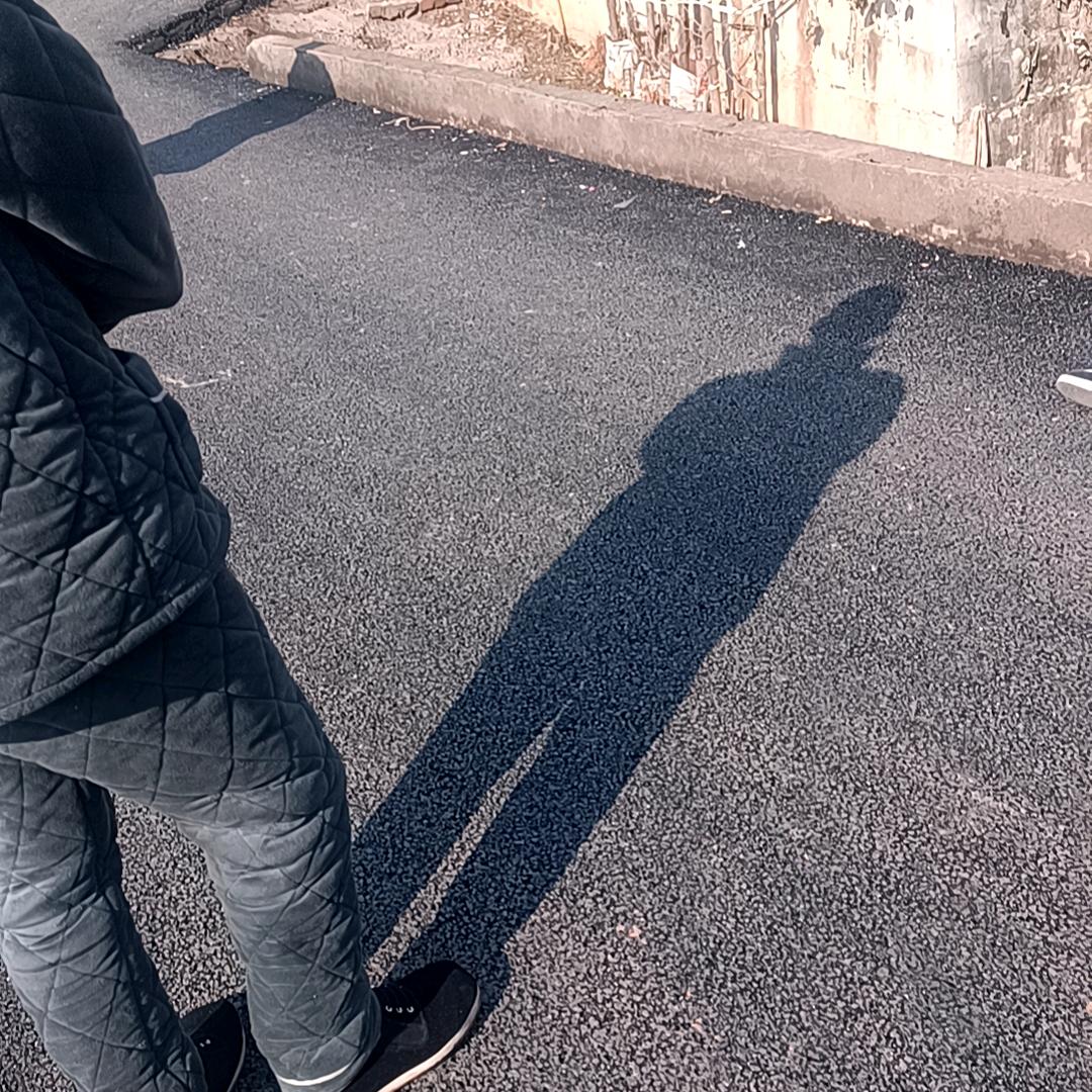 521