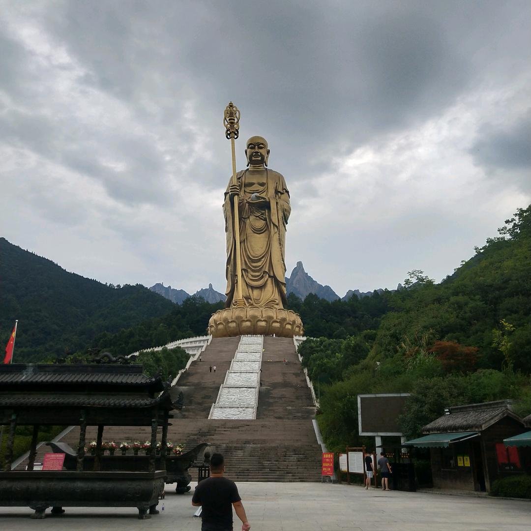 李锁应当