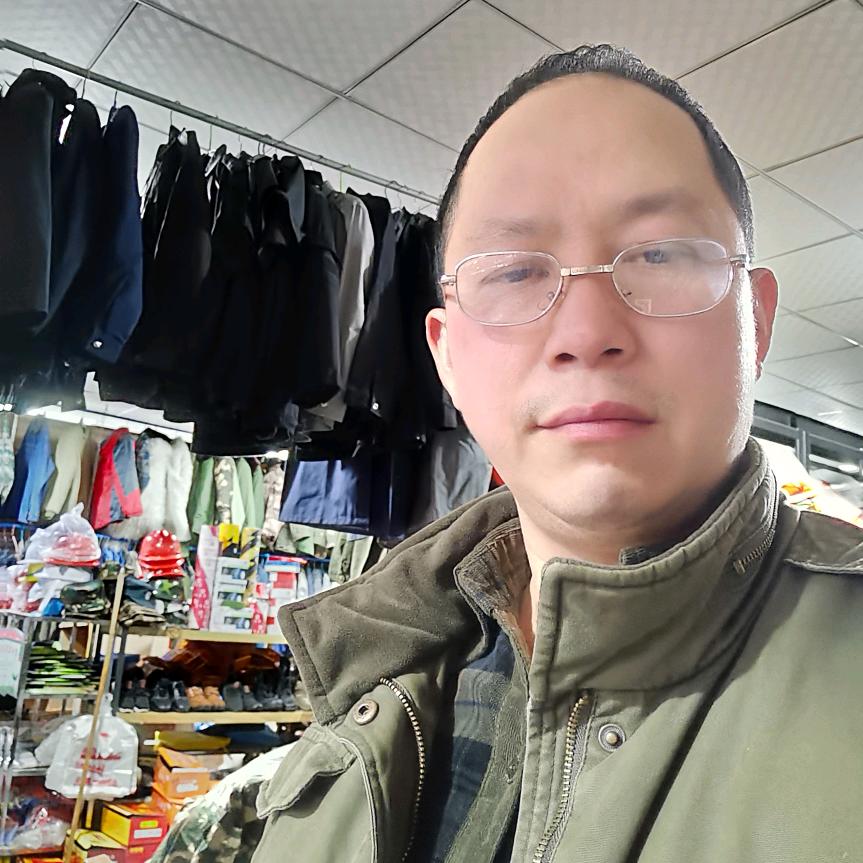 黄卫。四川丹棱消防器材，救援物资劳保.户