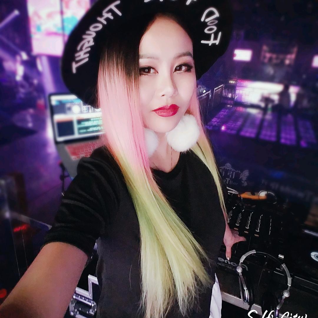 dj大飞飞(向东街大舞台)