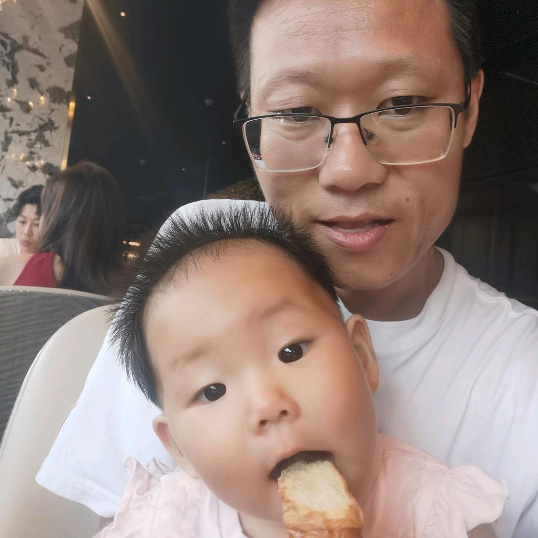 贼啦棒的老何