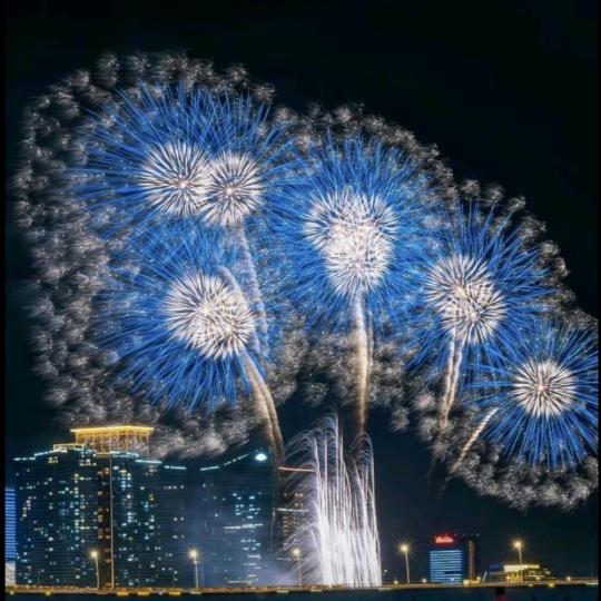 跟我读；吃人陈