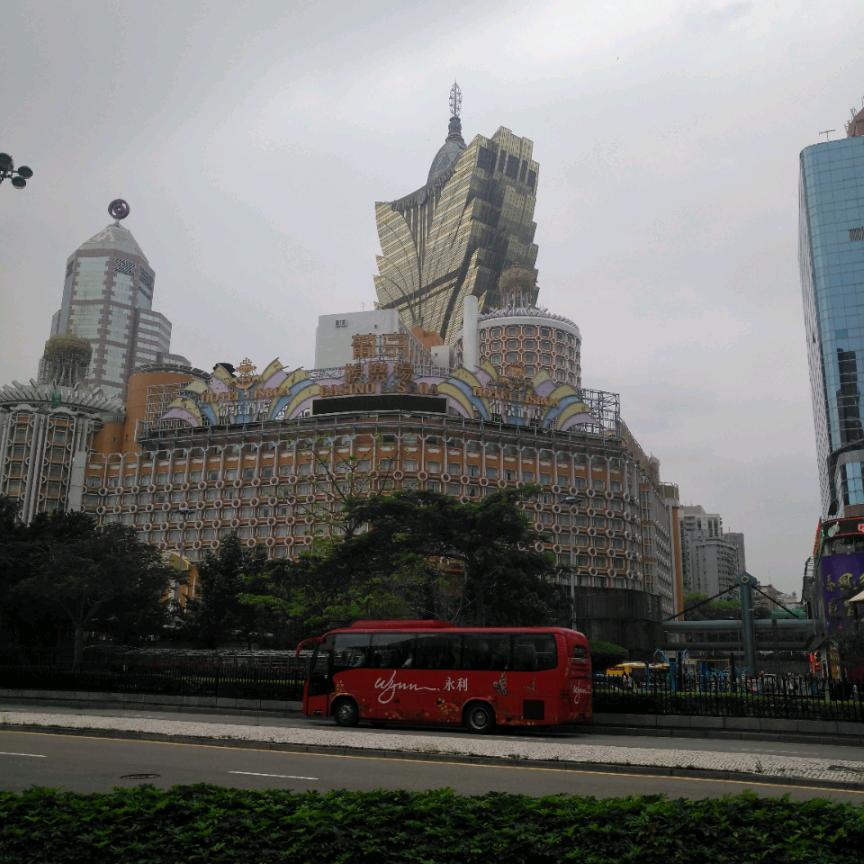 一路发。 专业承包工程，铁工班，包钢筋机