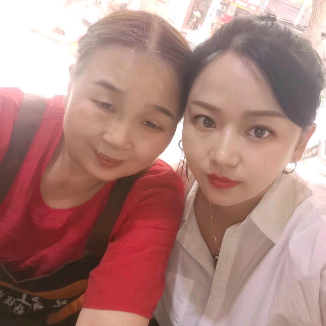 王志群