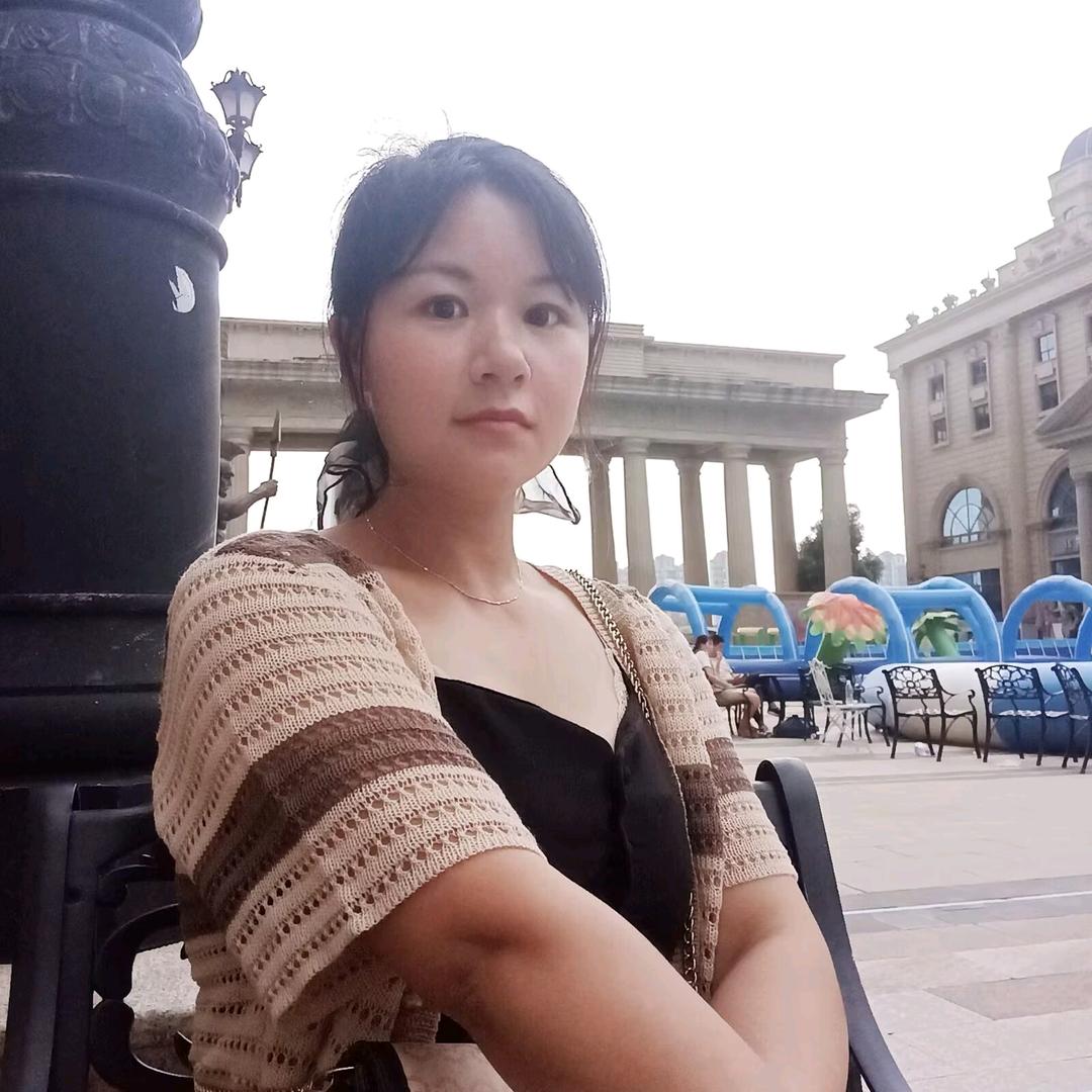 颜值不够眼镜凑