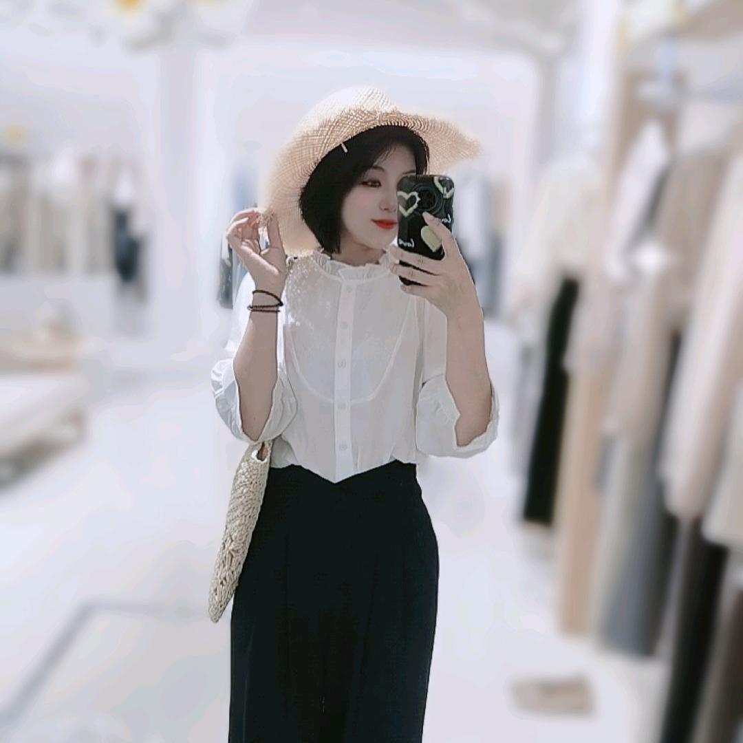 莉@莉