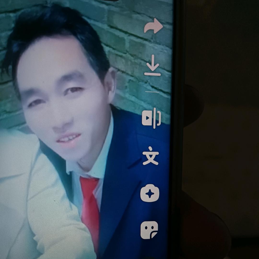乖明云