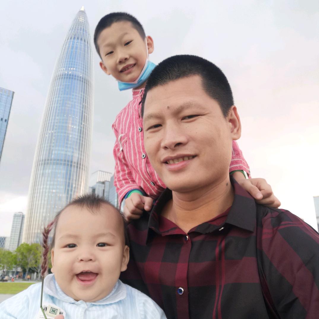 深圳市八方来缘餐饮配送     小陈