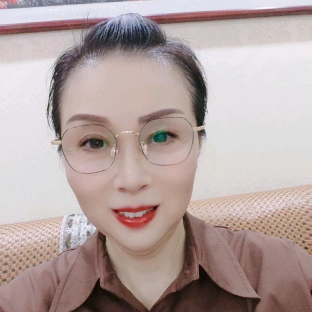 爱笑的眼睛会说话