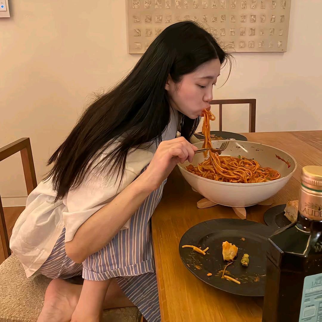 小肚咕噜咕噜🫧