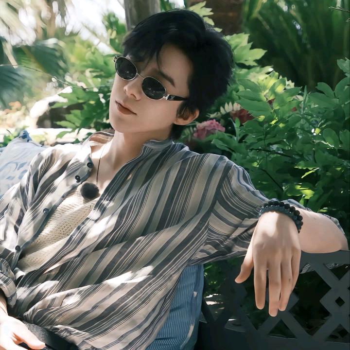 嫁不了刘宇宁就不嫁了(楠桑是coser）