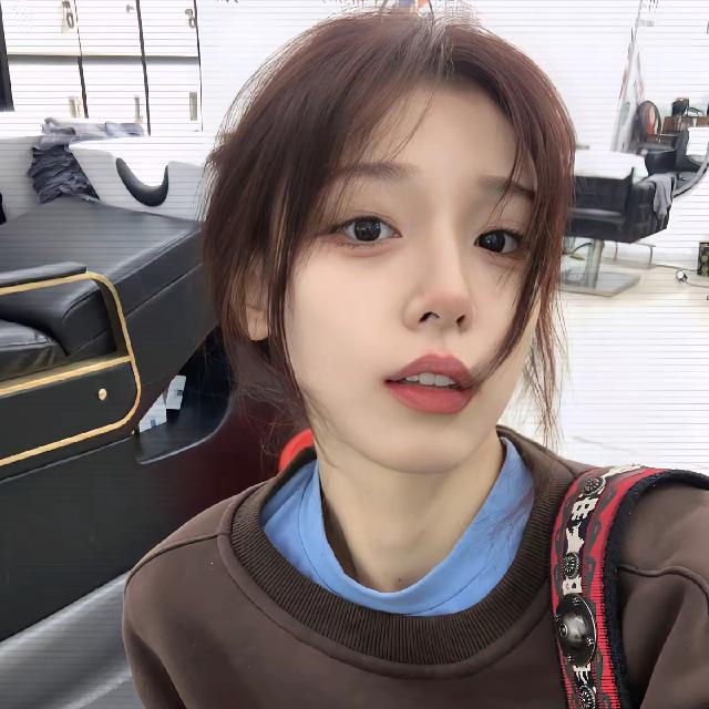苏苏不吃鱼.