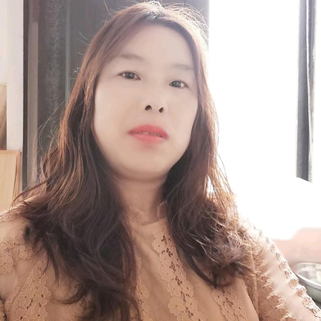 踏雪寻梅