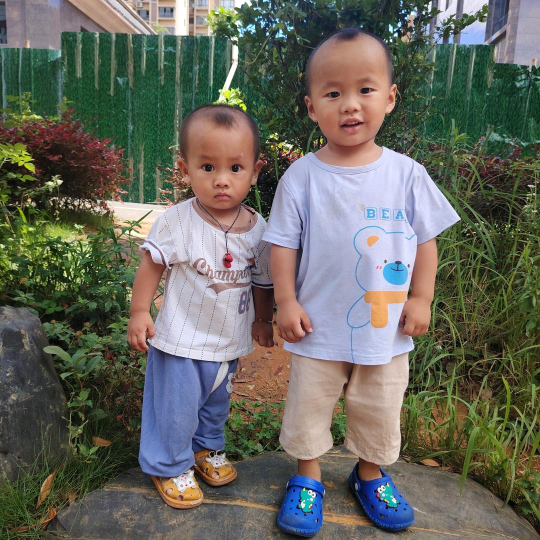 卖装修建材的小萬