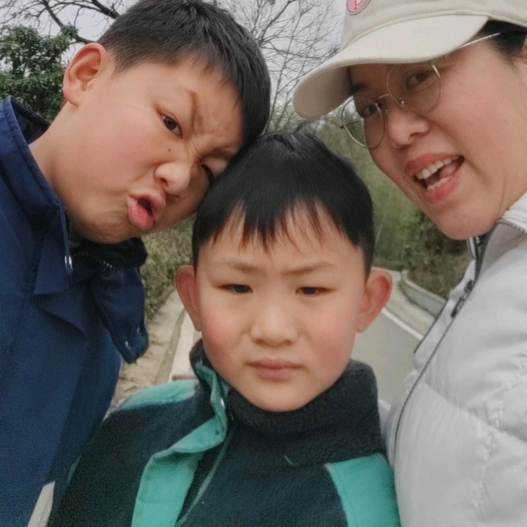 桂航睿