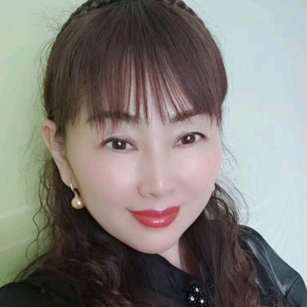董雯
