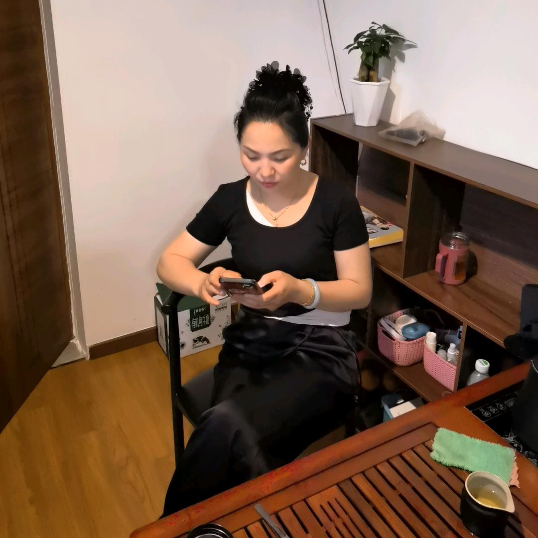 梅梅