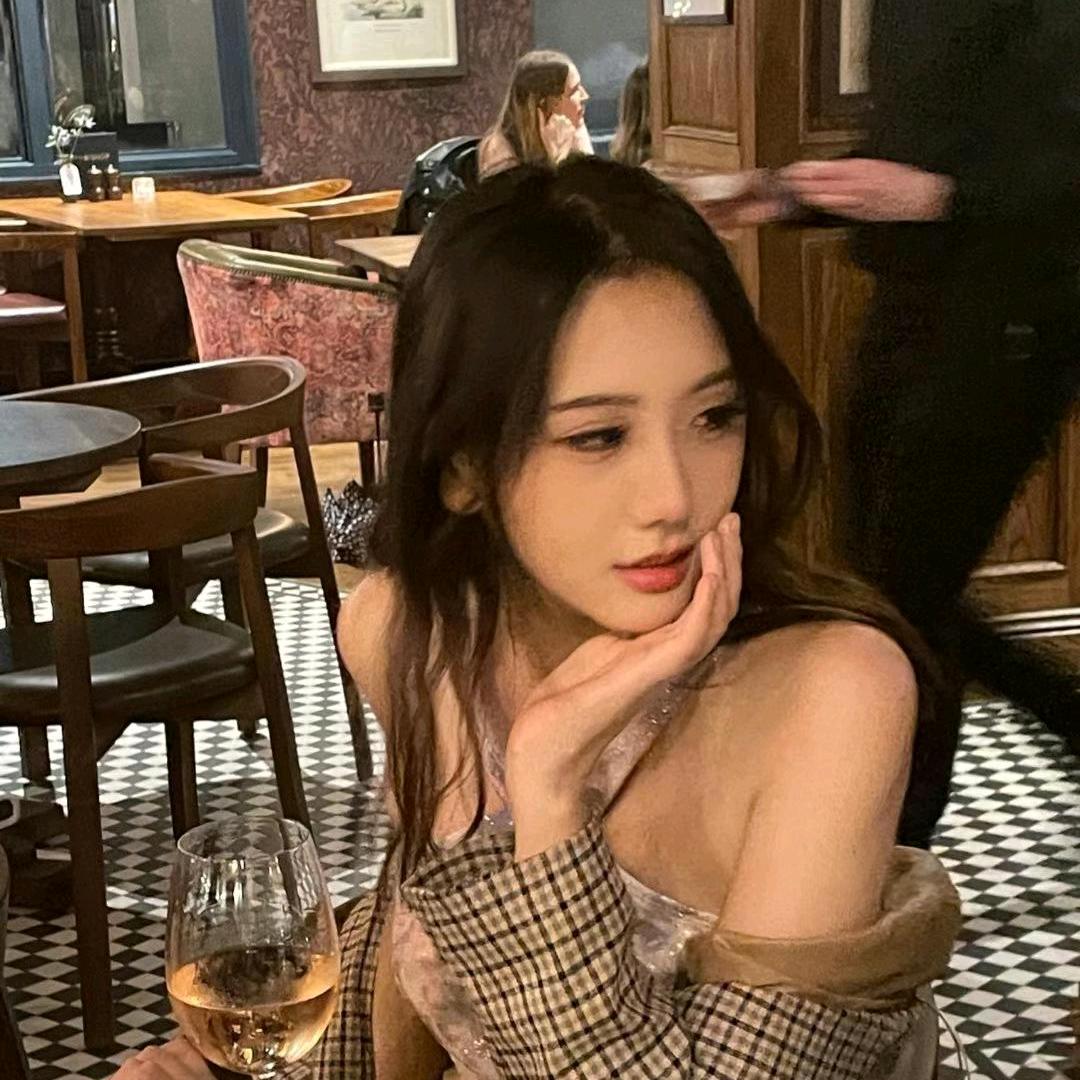 小鲤摸鱼