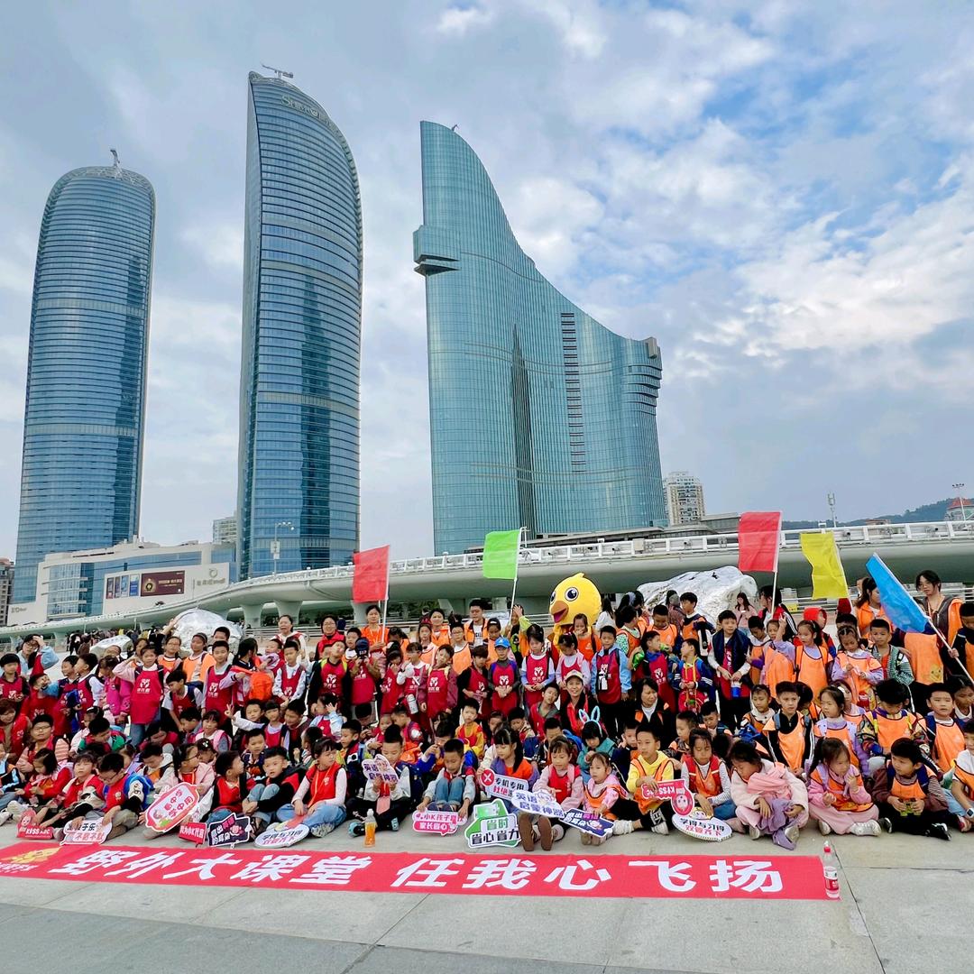 晋级托管学堂芸景校区