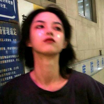 李子有点酸