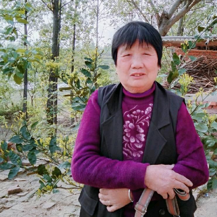 老丁姐每晚6点40分