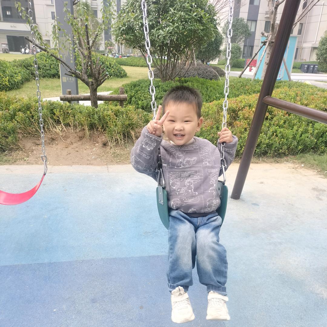 杨豆丁