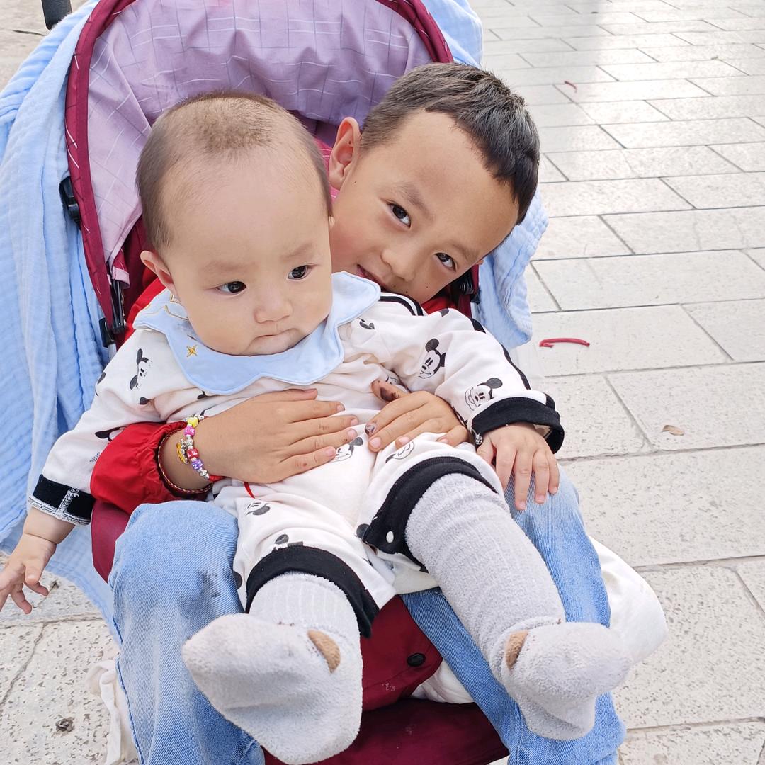 小杨做童装（9:20播）