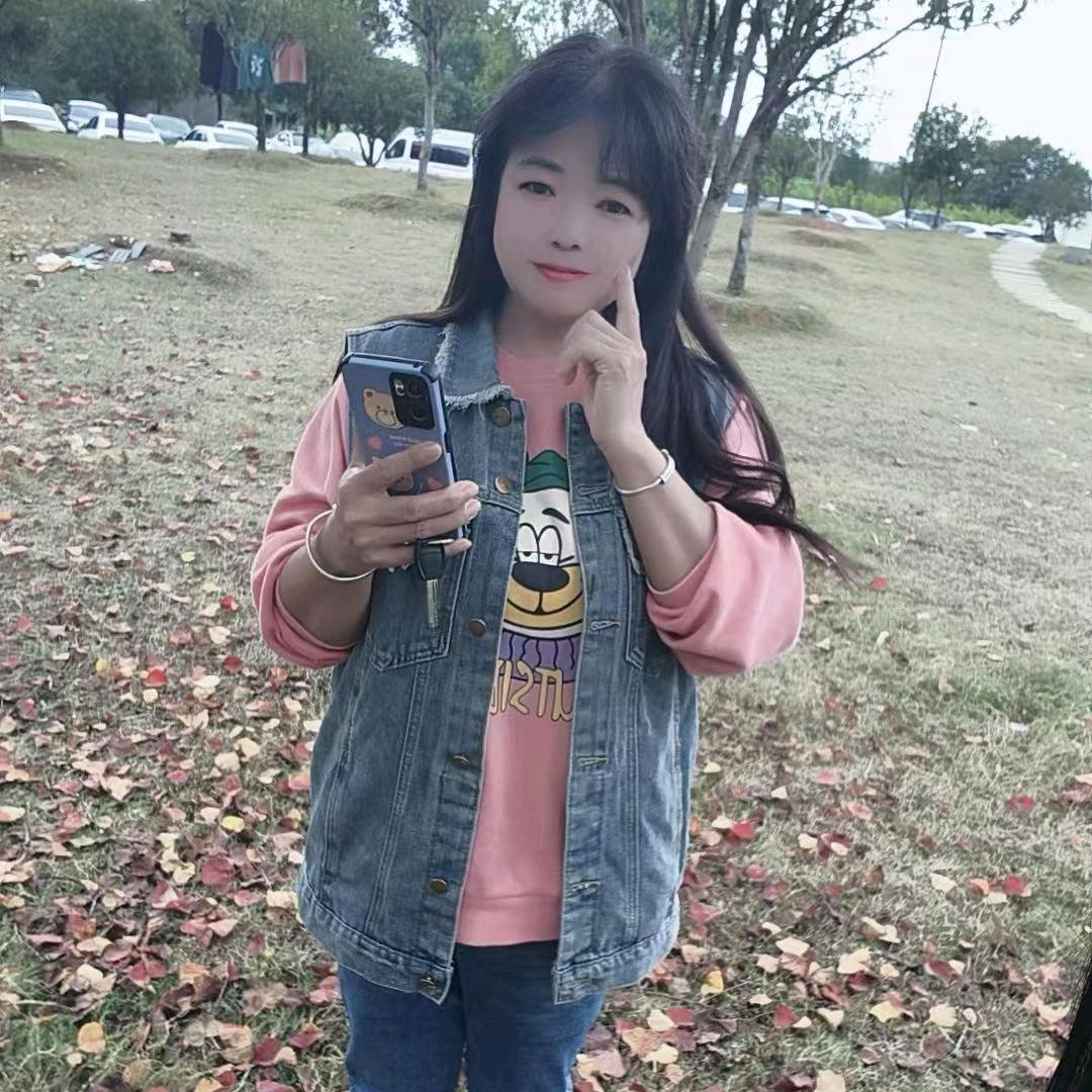 邓英