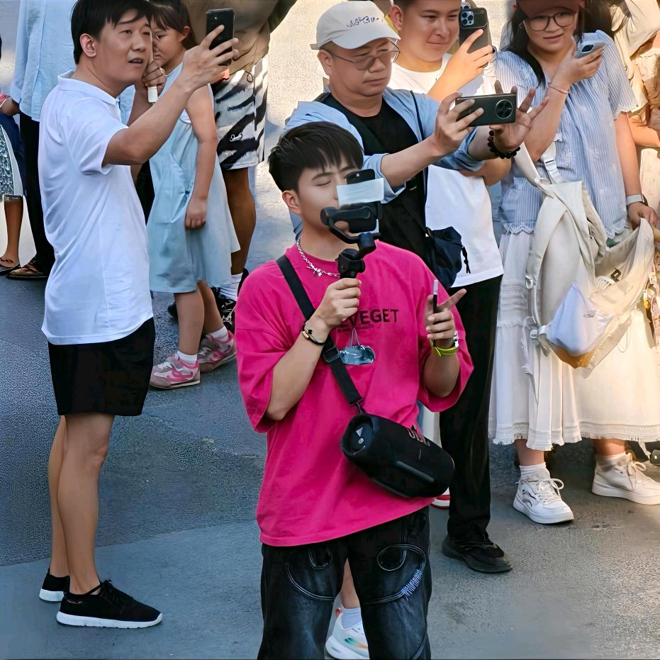 。五块二❤️⁵²¹