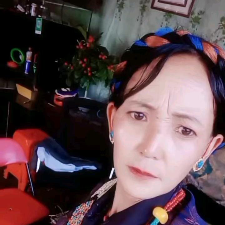 🌹谢雄བུ་མོ་