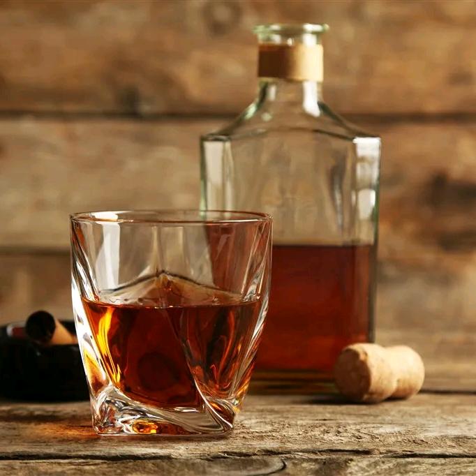 一杯醇酒享人生