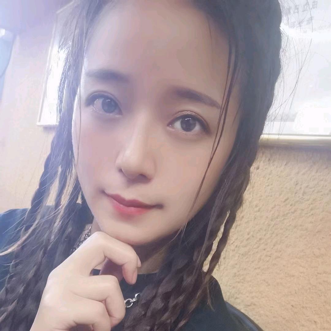 靓丽轩化妆美甲