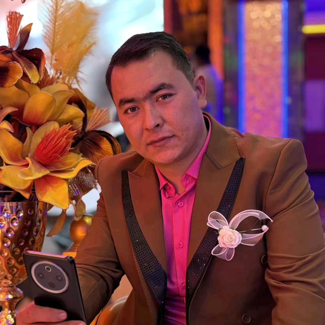 莎车县荒地真～达吾提江 👮