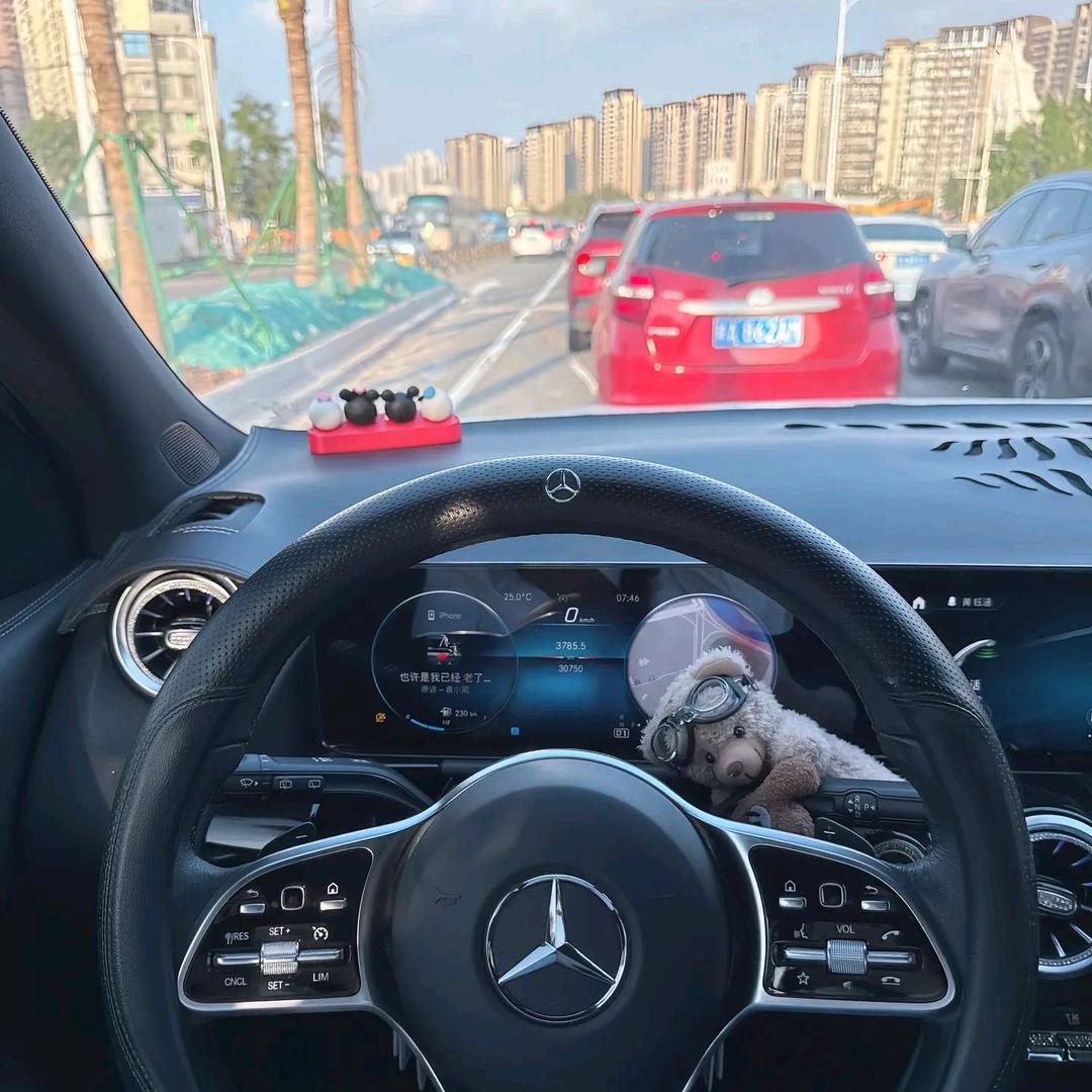 不⁴小哭包o(´^｀)o