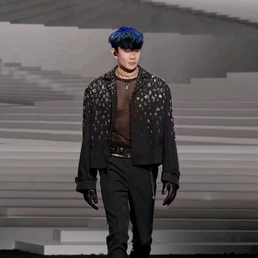 财神爷小娇妻（暴瘦20斤）