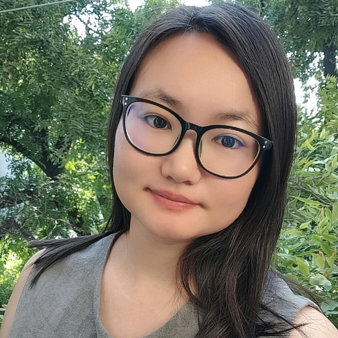 明明，丽丽