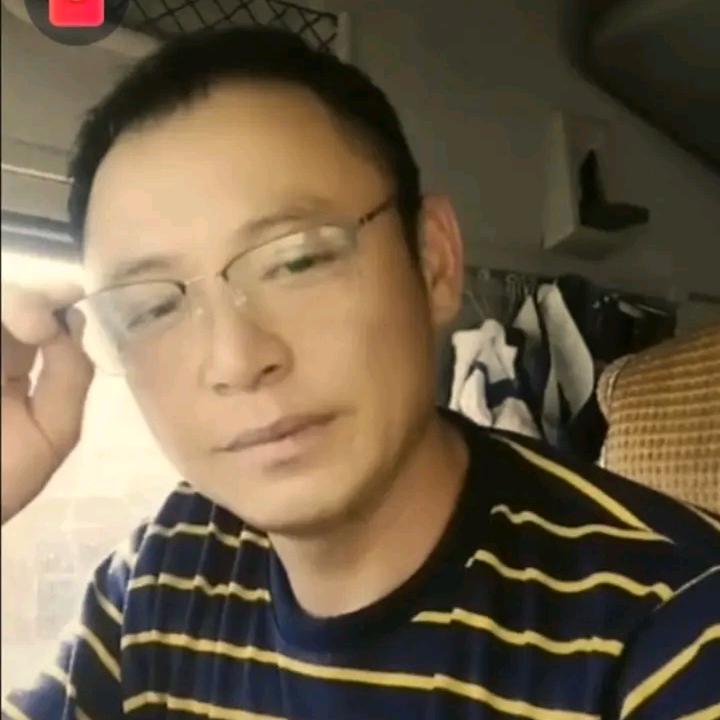 青春是首诗❤