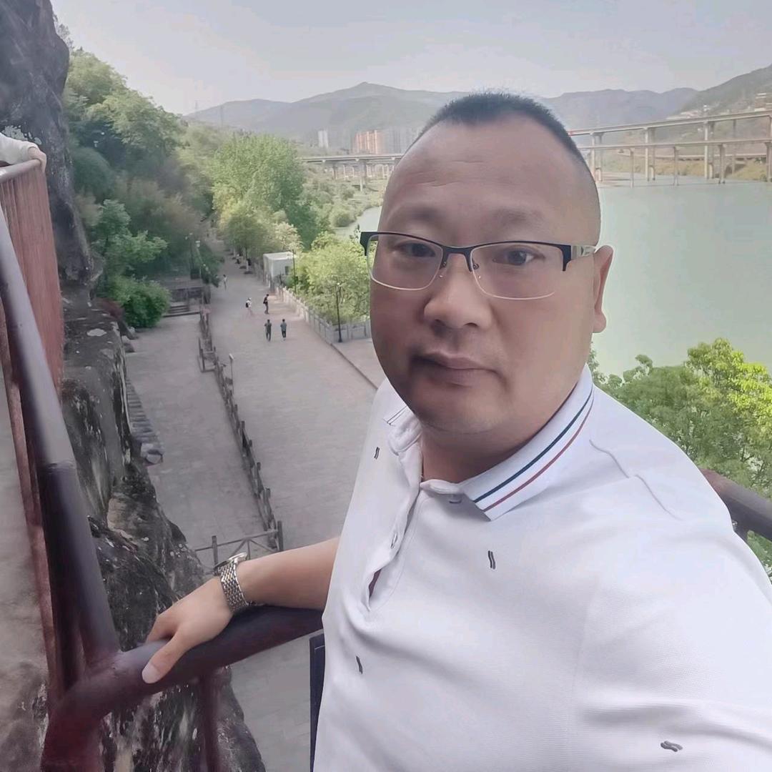 四川兆斌富工程机械租赁有限公司