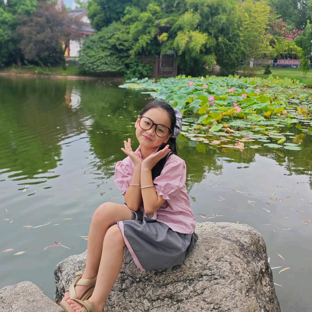 一颗葡萄🍇(加关注🍒)