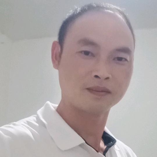 热爱运动。