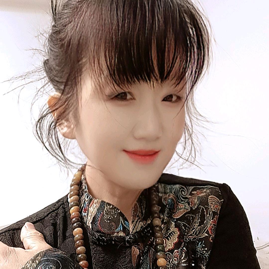 三姐爱舞，每天晚上7点10分直播