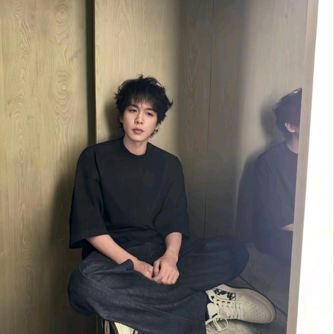 春秋黎.
