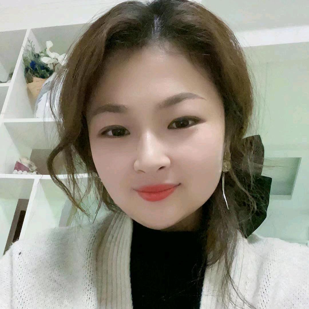 代孙子真幸福，歌唱得好，心情好。