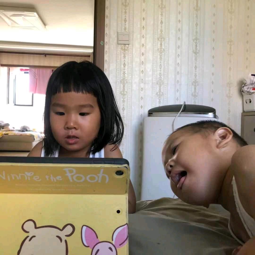 我闺女的偶像是她爸