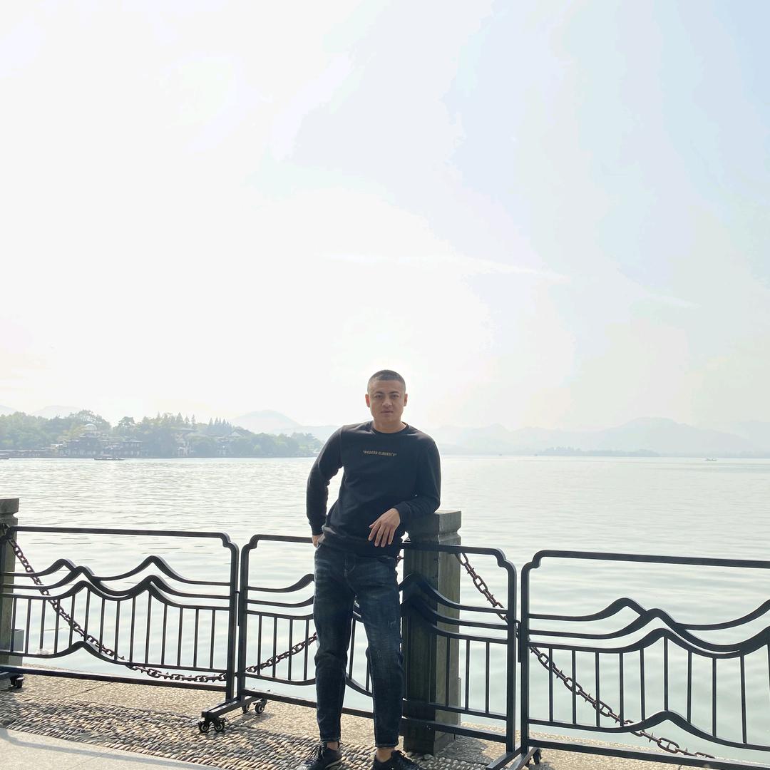 李大兴