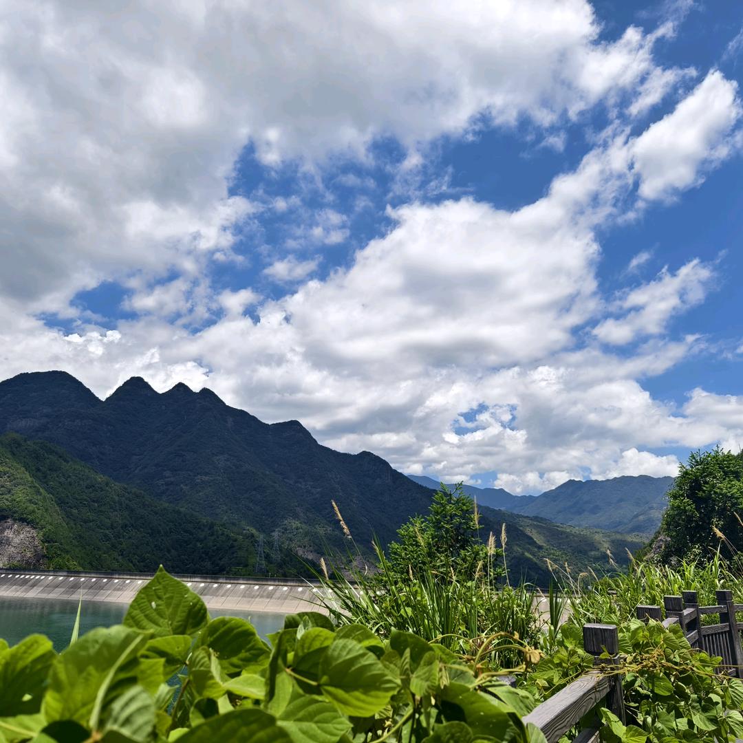 小欧螺丝粉