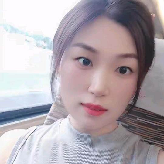 成都 美缝  打胶   (小辉辉)